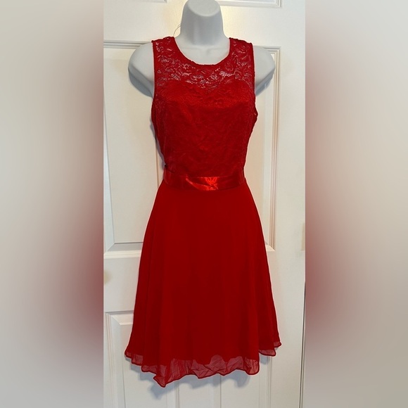 BeryLove Women Short Floral Lace Bridesmaid Dress A-line Swing Party Dress SZ L - Picture 2 of 7